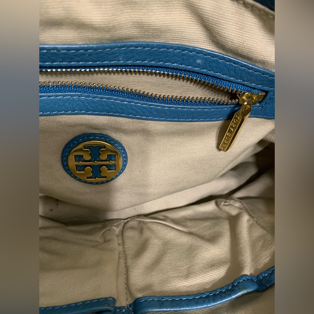 💕👜TORY BURCH Amanda Leather Hobo Bag💕👜👜 - Picture 7 of 11